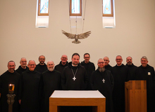 Unsere Gemeinschaft mit dem neuen Abt Nikodemus und den Visitatoren, Abtpräses Maksymilian und Bruder Eucharius.