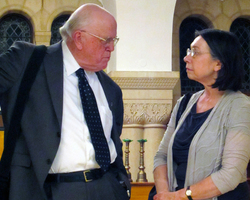 Prof. Dr. Sidney H. Griffith und Dr. Petra Heldt im Gespräch nach der Görres-Lecture am 5. Juli 2012.